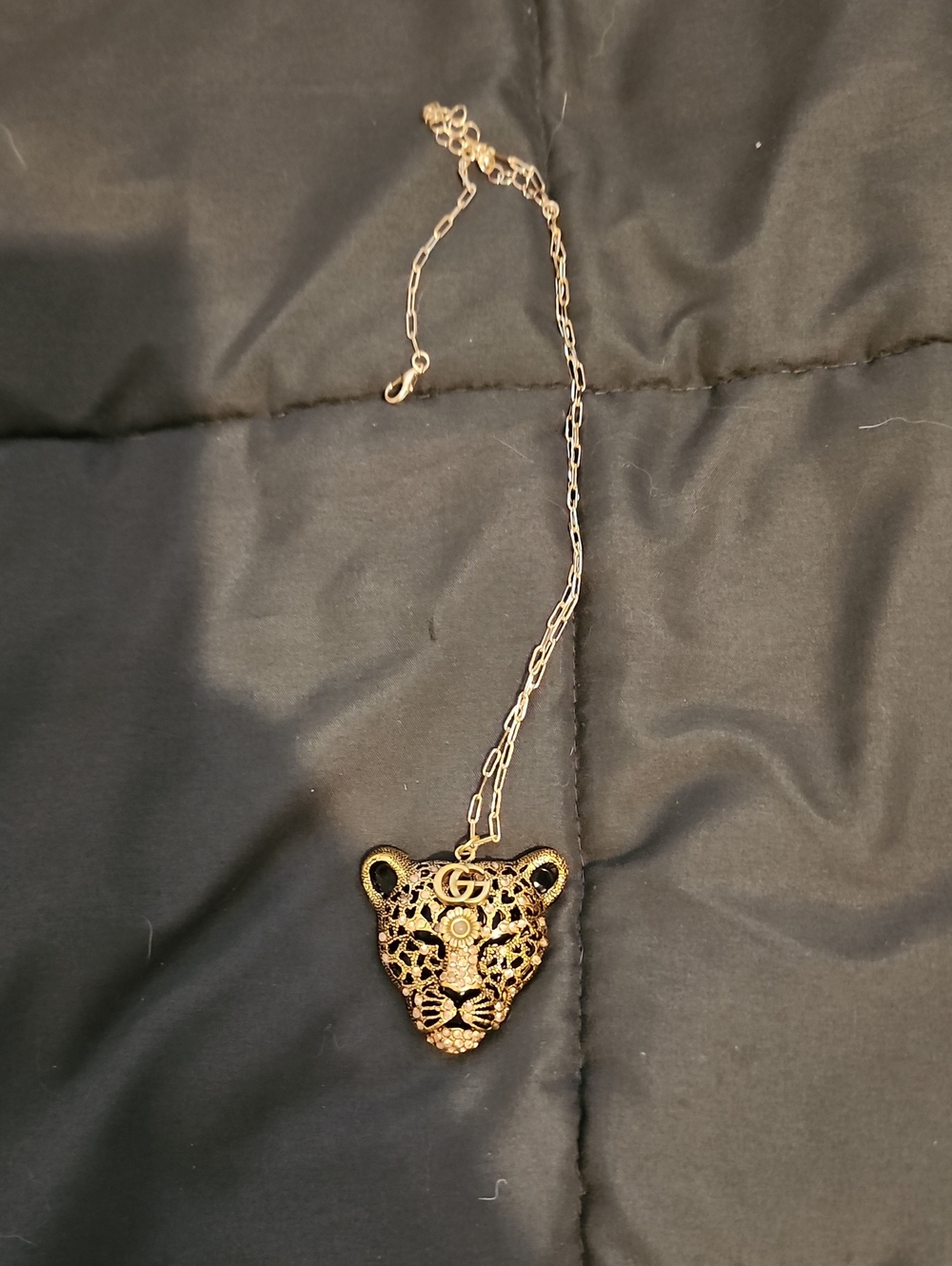 Beautiful Gold Leopard Gucci GG Head Pendant Necklace